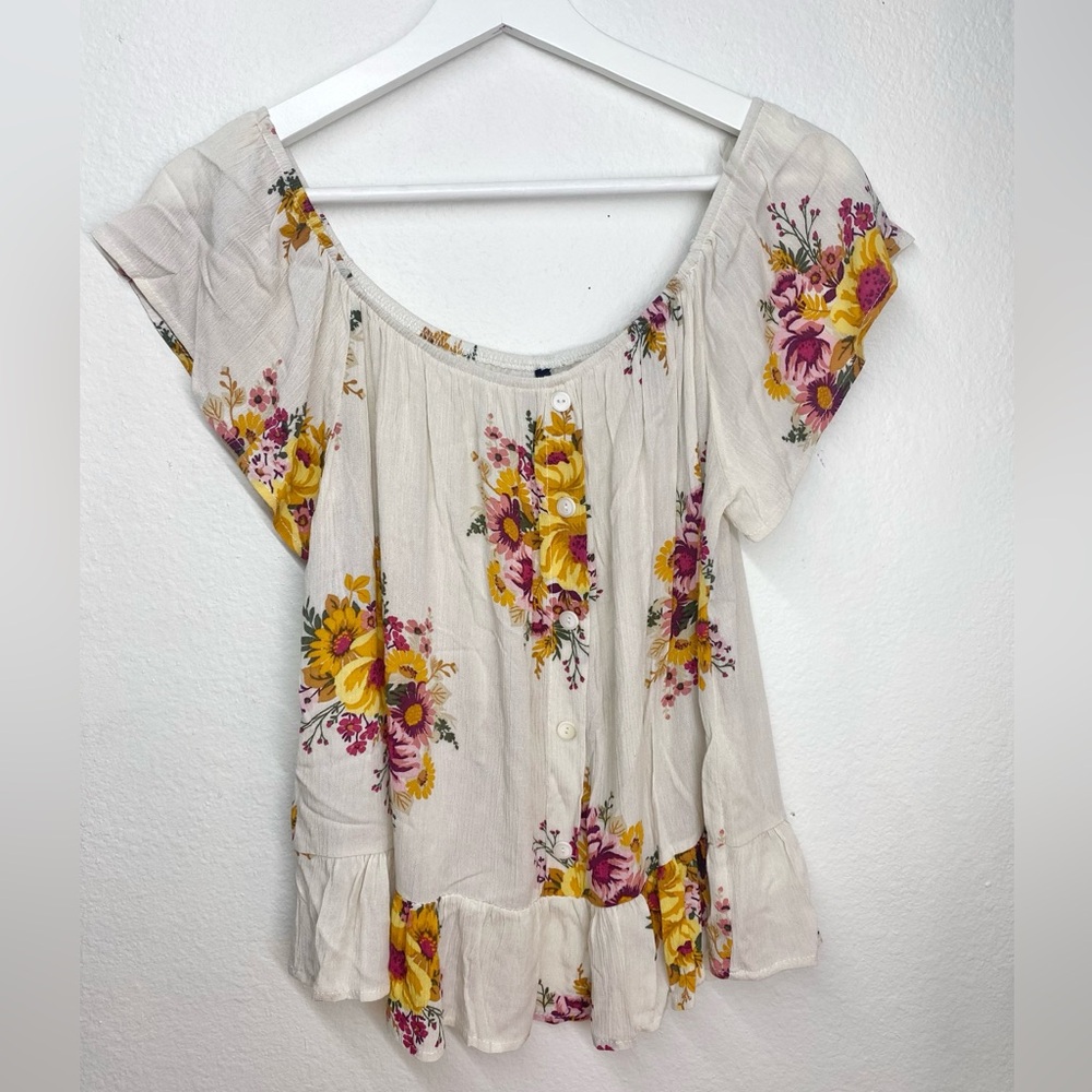 NWT Small Boho Floral Top
